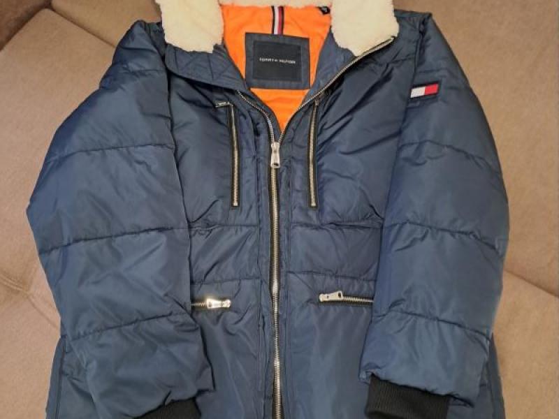 Продам чоловічу зимову куртку Tommy