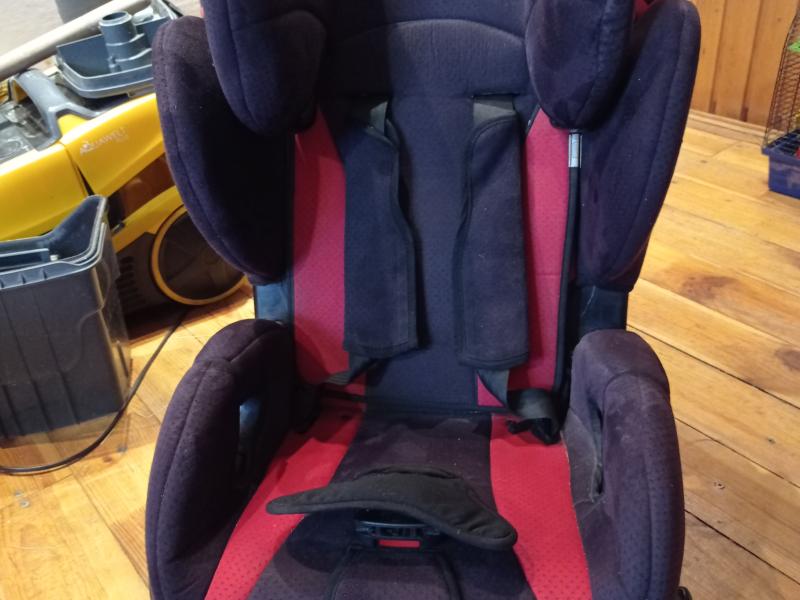 Автокрісло RECARO YOUNG SPORT