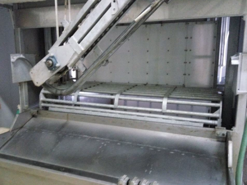 Машина для оглушення свиней із CO2