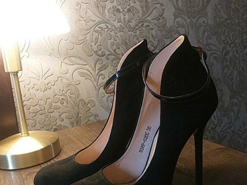 Продам туфлі